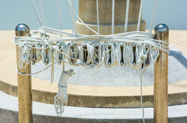 ROPES AT THE FLAGS-POLE