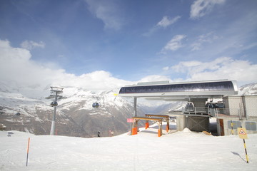 station of ropeway, Ski Lift Zermat Matterhorn Snow Mountains