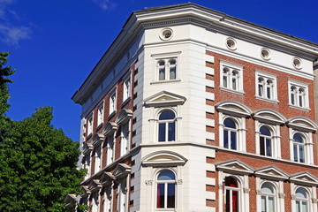 Fototapeta premium Stilvolle Altbauten in der Altstadt von AACHEN