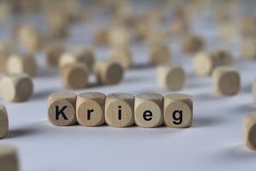 Krieg - Holzwürfel mit Buchstaben