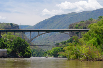 Fototapeta na wymiar Concrete arch bridge. Mexico.