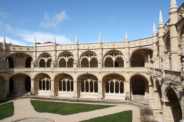 Fototapeta na wymiar Lisbonne, promenade du patio du couvent de Belém