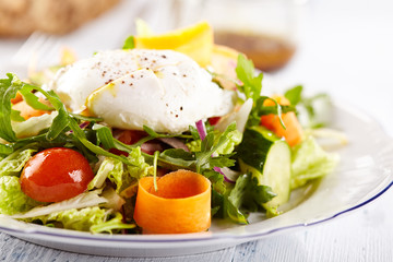 Vegetarian Salad with Poached Egg