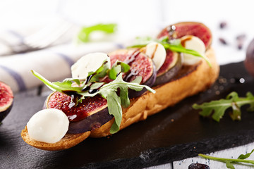 Fig and Goat Cheese Bruschetta