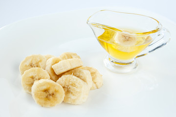 Banana slices with honey