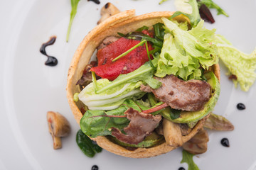 salad of veal and fresh vegetables