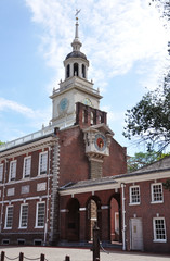 Fototapeta na wymiar Independence Hall north facade in old town Philadelphia, Pennsylvania, USA.