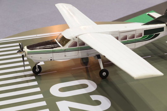 airplane aircraft miniature model