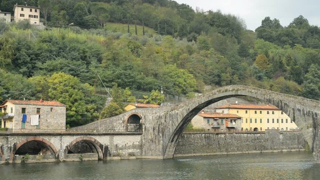 Ponte del Diavolo or Ponte della Maddalena, Borgo a Mozzano, Lucca, Tuscany, Italy, Europe