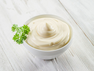 Natural mayonnaise ingredients and the sauce itself.