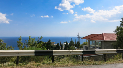 Obraz premium road on the sea coast
