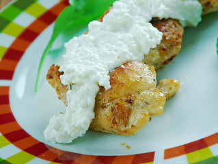 Chicken with Feta Cheese Sauce