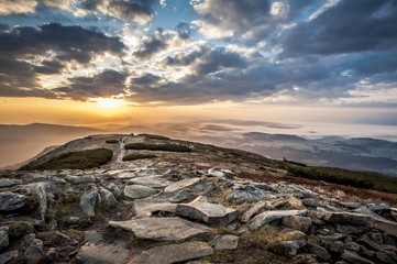 Wschód słońca w górach © imat