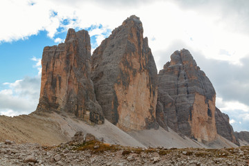 Obraz premium Tre Cime di Lavaredo in beautiful surroundings in the Dolomites in Italy, Europe (Drei Zinnen)