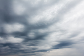 Obraz premium Dark, dreary and depressing autumn sky background