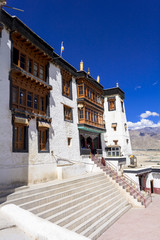 ラダック地方のチベット修道院