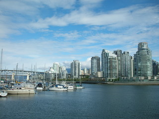 Fototapeta na wymiar バンクーバーの埠頭風景