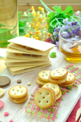 Crispy pineapple bread show on chopping block, food stylist