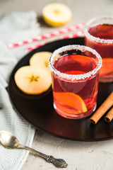 Morse red currant with cinnamon and lemon