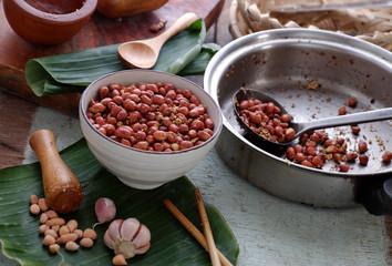 Vietnamese snack food, roasted peanut