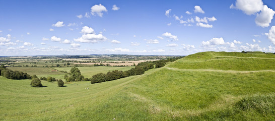 Fototapeta na wymiar warwickshire countryside burton dassett hills landscape england
