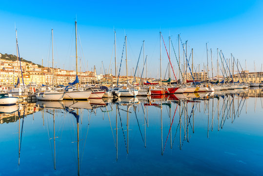 Port de plaisance à Sète, Hérault, Languedoc, Occitanie en France
