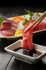 メバチマグロの刺身　Sliced raw bigeye tuna