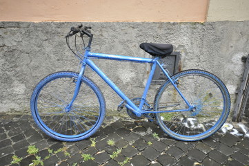 Fototapeta na wymiar Bicycle in Italy