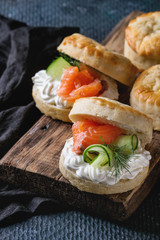 Cheese scones with salmon