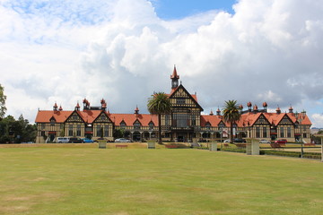 Fototapeta na wymiar Badehaus in Rotorua
