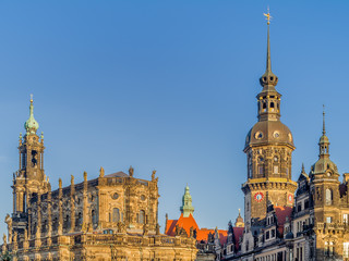 Fototapeta na wymiar Dresdener Stadtschloss und Hofkirche