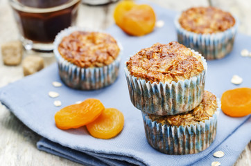 Greek yogurt oats dried apricots muffins