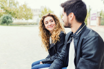 Obraz premium Beautiful young couple in the park.
