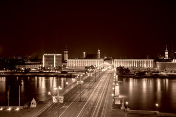 Linz by night