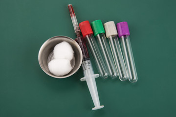 Single-use disposable syringe and empty tube for laboratory