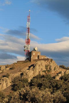 L'antenne de for&ccedil;a r&eacute;al &agrave; Millas (Pyr&eacute;n&eacute;es-Orientales)