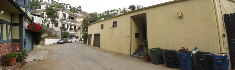Fototapeta premium Alleyway entrance to Home