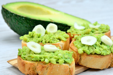 bruschetta with avocado