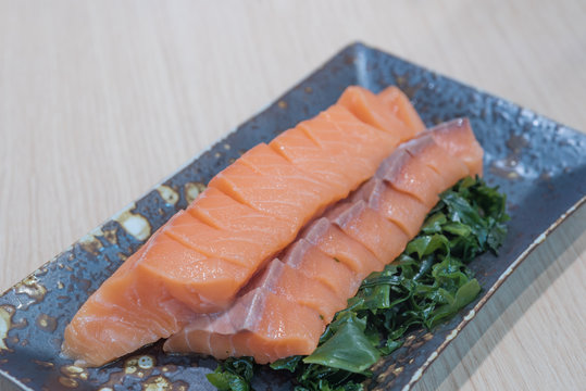 Salmon sahimi