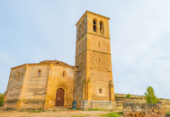 Obraz premium Church in a field near Segovia