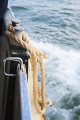 Tau zum Anlegen an Bord eines Schiffes