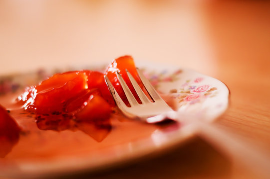 Tabakta ayva re&ccedil;eli