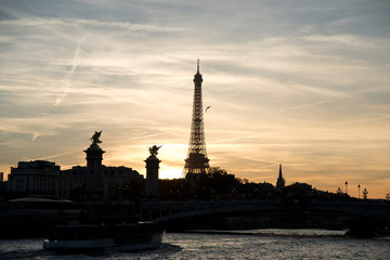 Fototapeta na wymiar Sunset in Paris 3