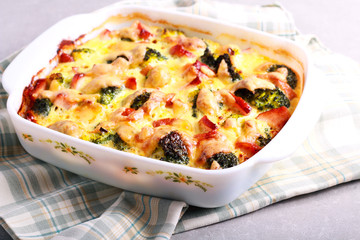 Broccoli, chicken and cheese bake