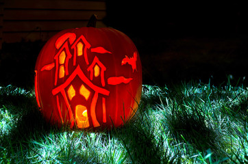 Halloween Haunted House Pumpkin Carving