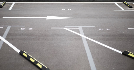 road markings