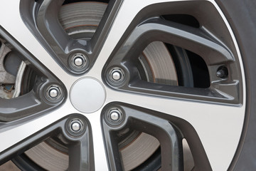 Close up rims from a sportscar