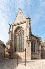 Fototapeta na wymiar Kirche im Zentrum von Guerande, Bretagne, Frankreich