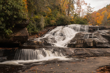 Fototapeta na wymiar waterfall in the Appalachians of western North Carolina during fall