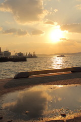Naklejka premium 夕暮れの海